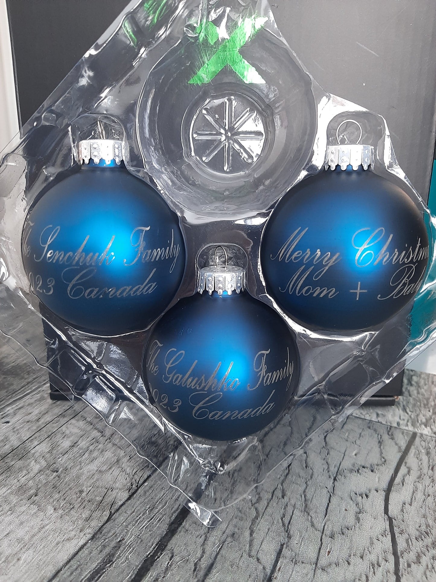 65mm/2.6inch Matte Colored Glass Ball Ornaments Custom Personalized Engraved